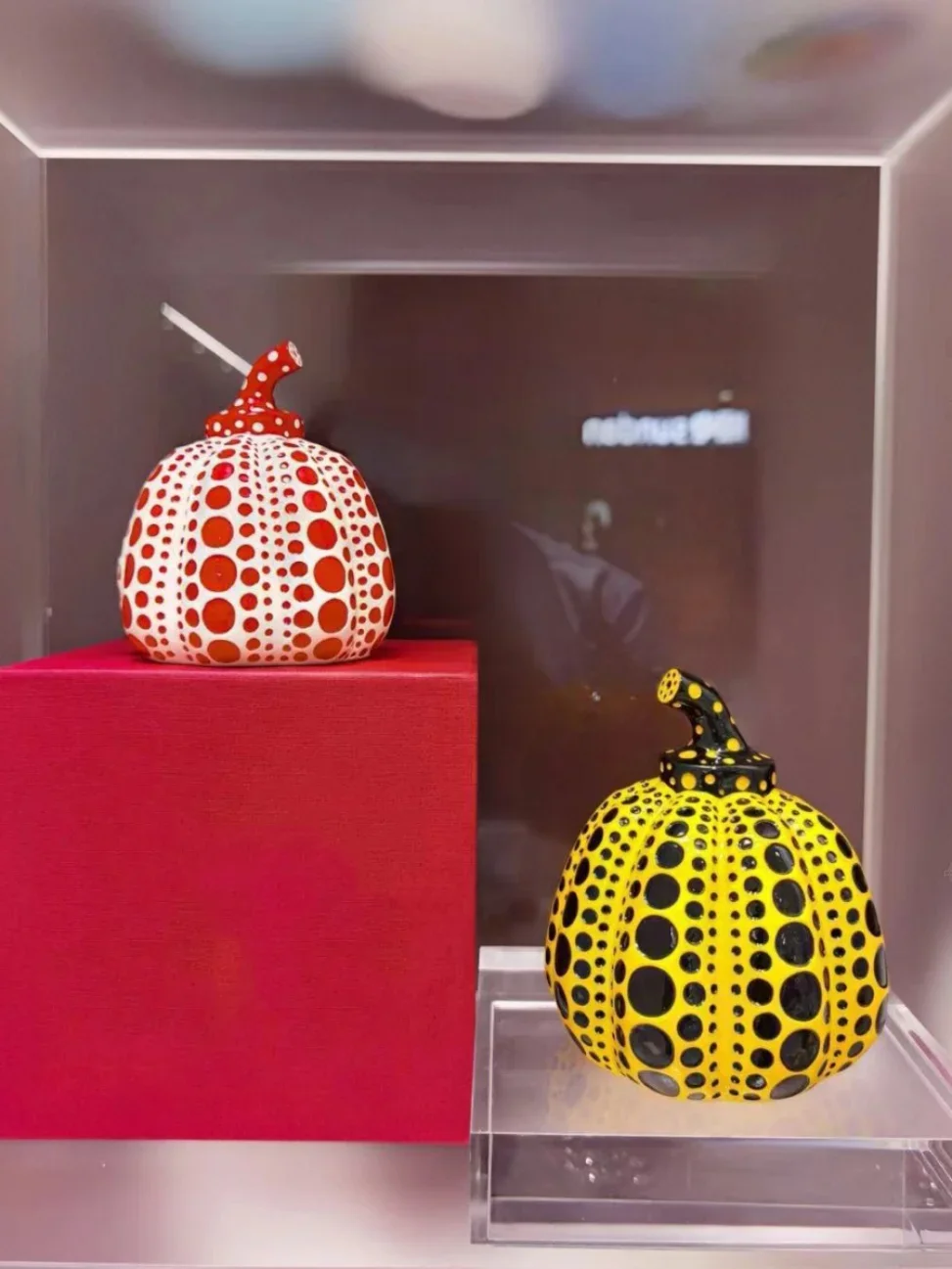 Kusama Yayoi Pumpkin Statue Ja - đánh giá và giá Interior Design Japan