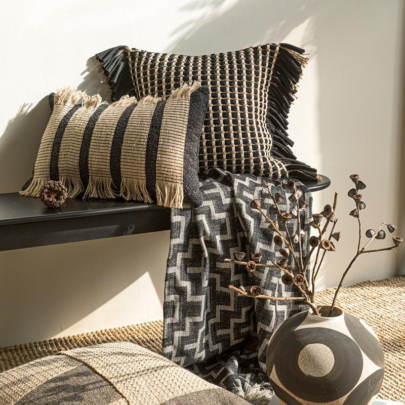 Premium Thick Woven Cushion Co - đánh giá và giá Textured Throw Natural